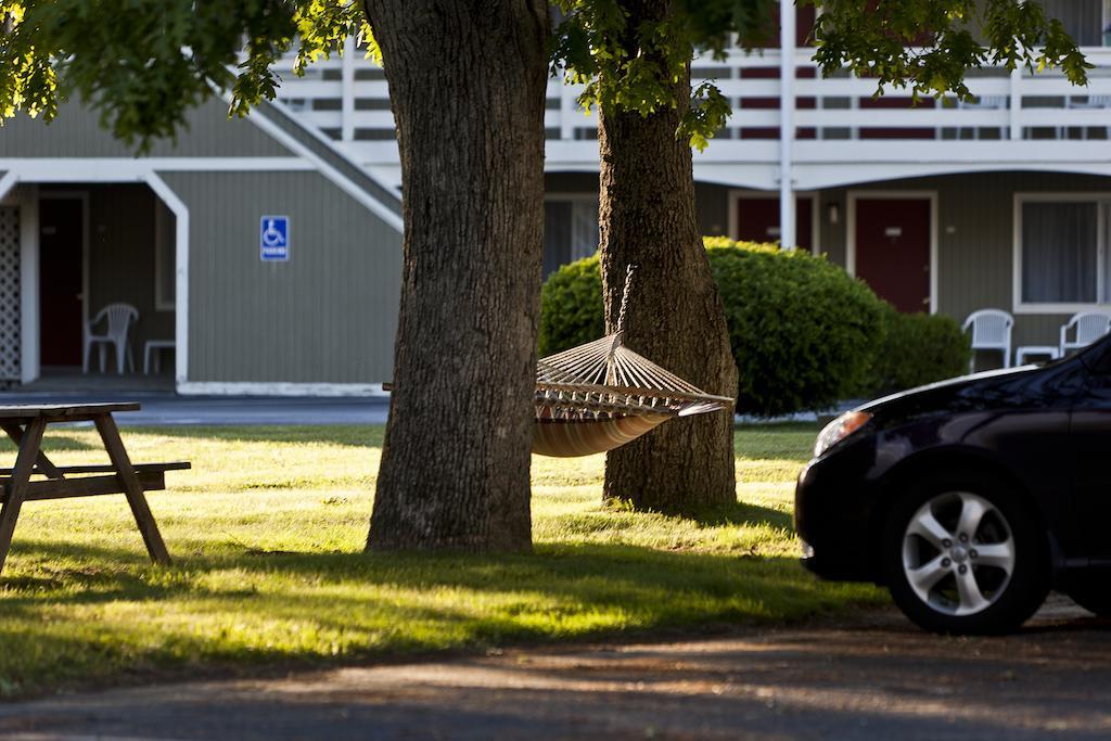 Ocean Park Inn Cape Cod Eastham Exterior photo